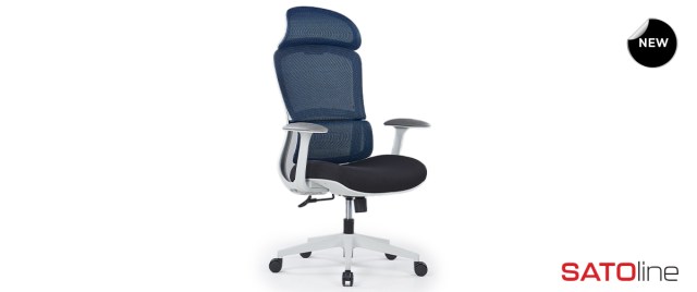 Edge_chair_blue_front